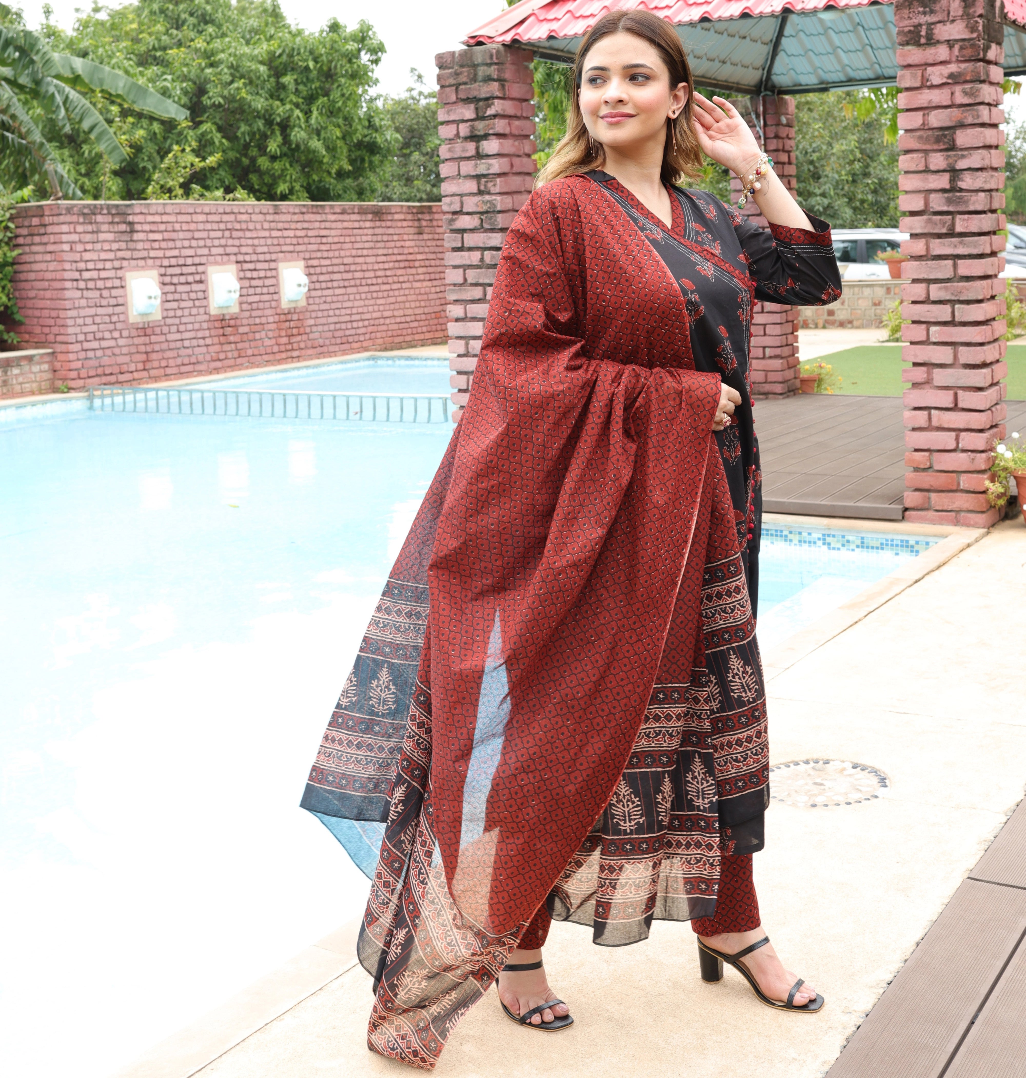 WineRed Women Black Cotton Embroidered Kurta and Pant Set